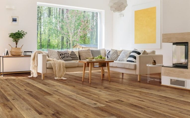Achieve a Stunning Finish for Your Living Room Wood Flooring