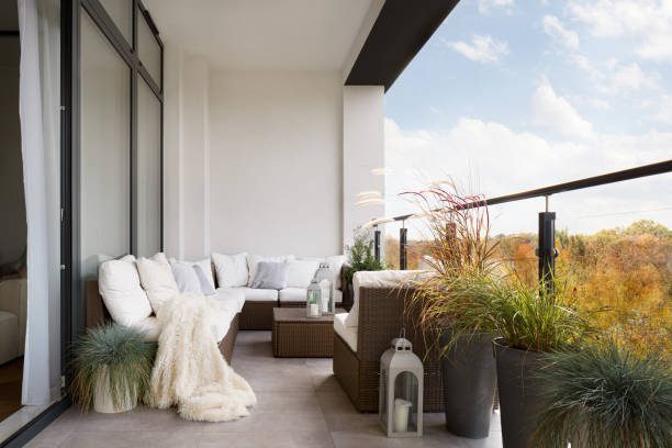 How to Design and Organize Your Balcony Space