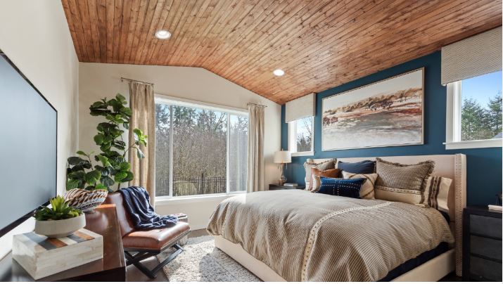 Shiplap-A-Nautical-Twist-to-Your-Room-Ceiling-Design